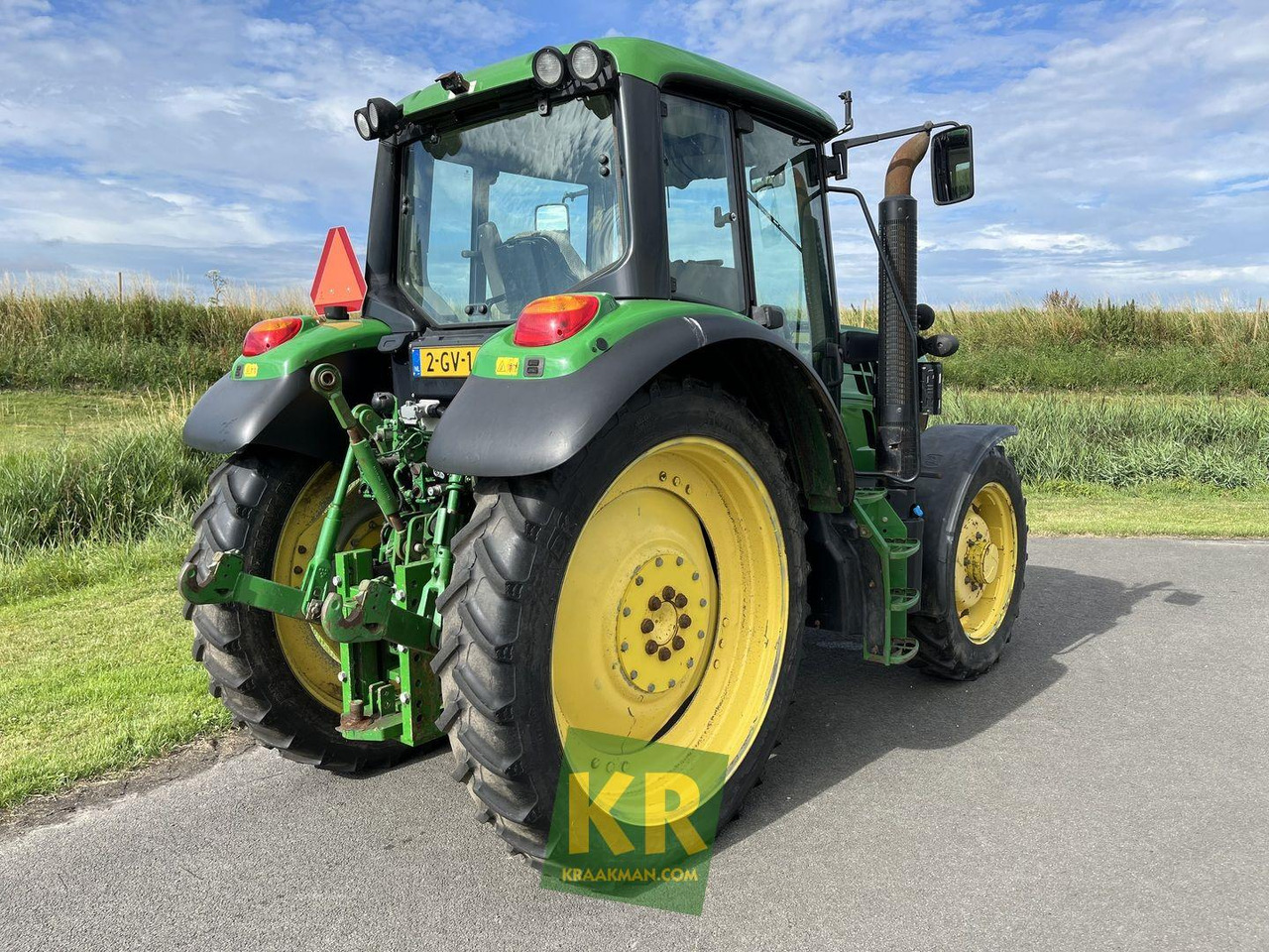 John Deere 6125M trekker - 拖拉机:图5 John Deere 6125M trekker - 拖拉机:图5