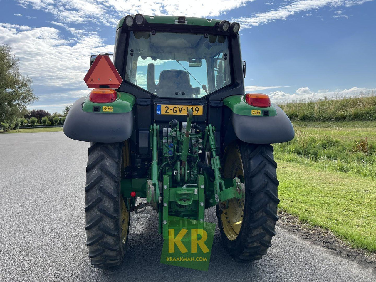 John Deere 6125M trekker - 拖拉机:图4 John Deere 6125M trekker - 拖拉机:图4