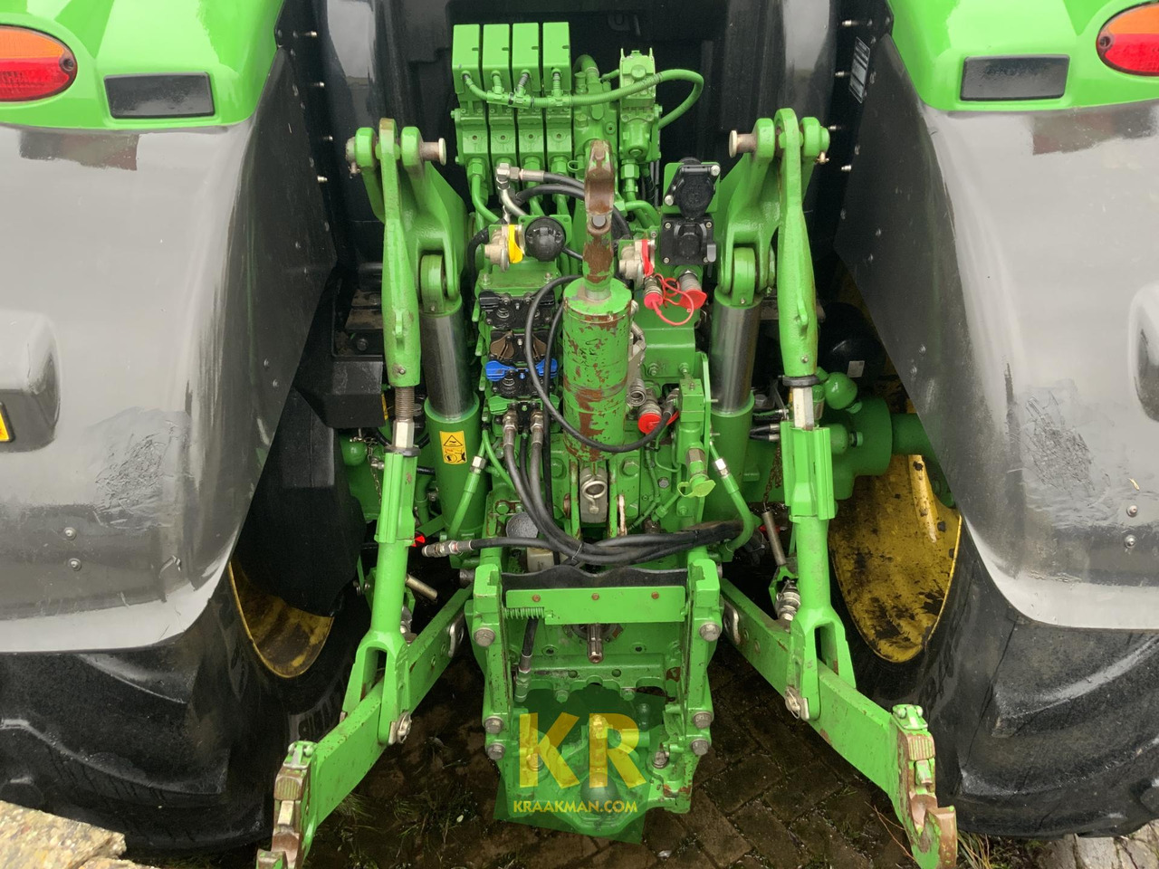 John Deere 6215R - 拖拉机:图4 John Deere 6215R - 拖拉机:图4