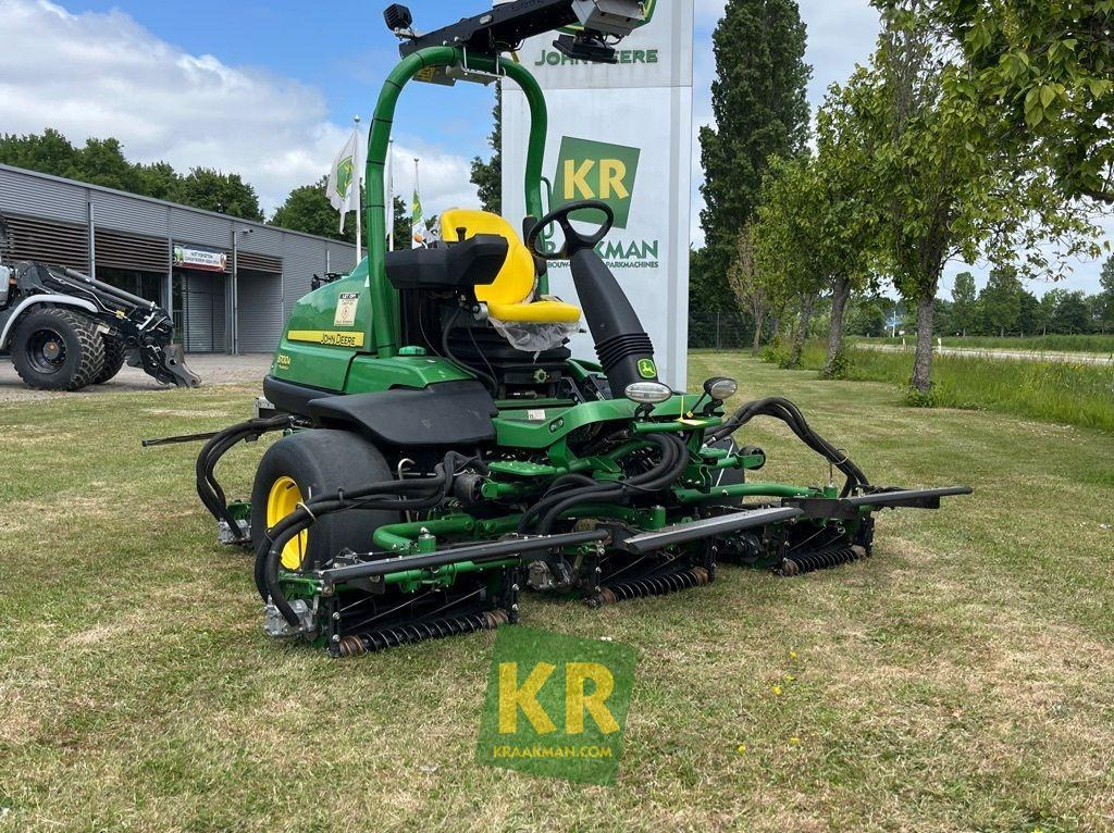 John Deere 6700A - 园林割草机:图2 John Deere 6700A - 园林割草机:图2