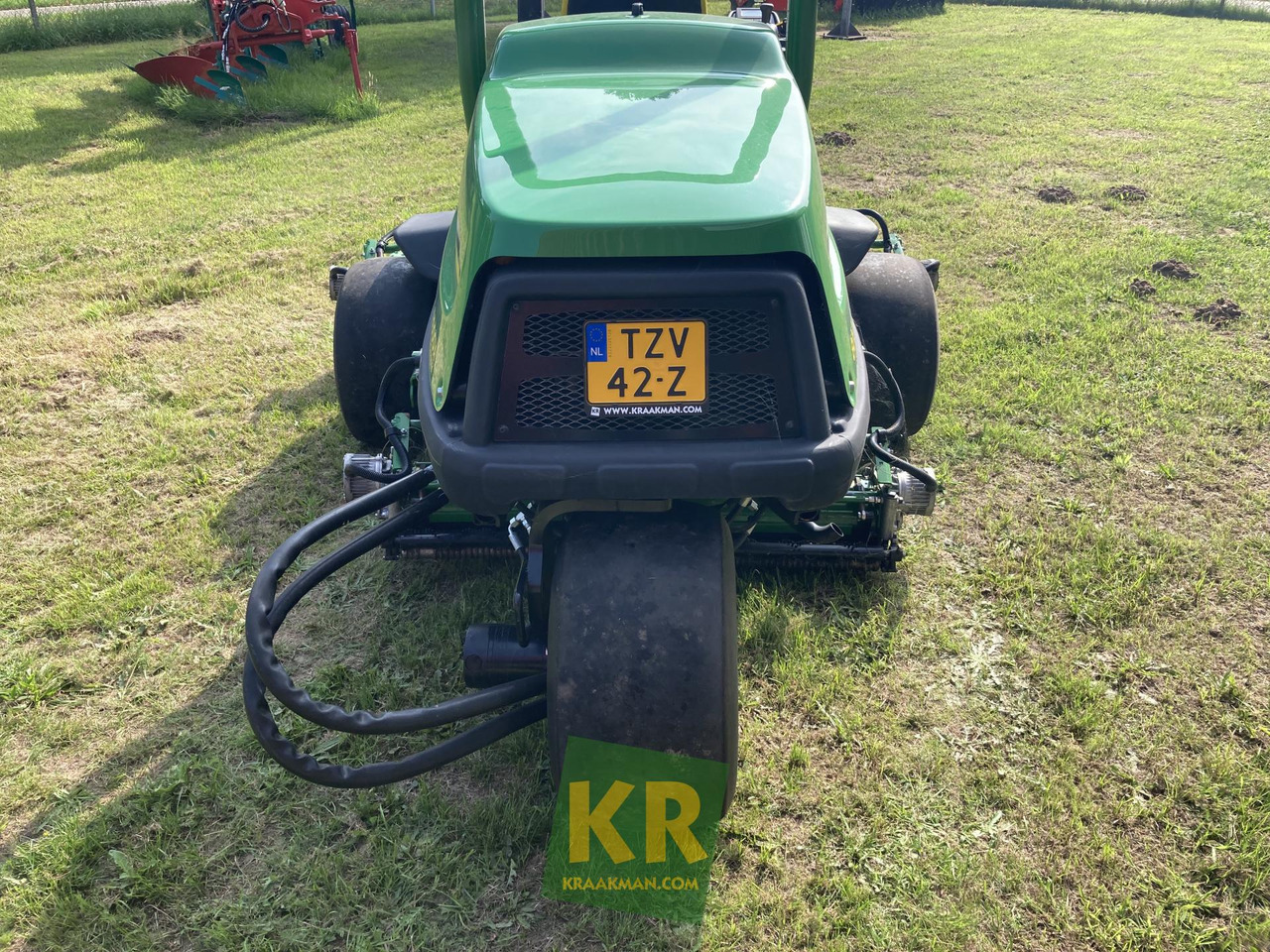 John Deere 8000A E-CUT - 园林割草机:图5 John Deere 8000A E-CUT - 园林割草机:图5