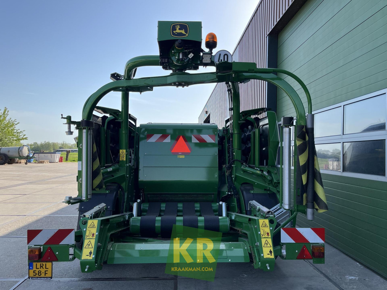 John Deere C441R - 圆形打包机, 包膜机:图4 John Deere C441R - 圆形打包机, 包膜机:图4