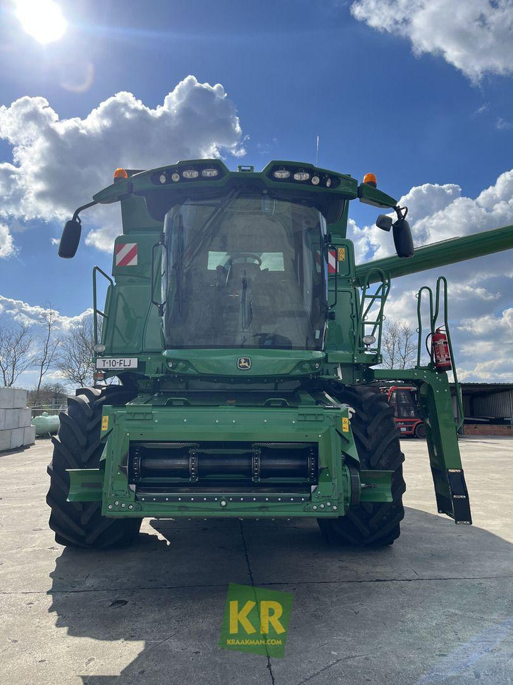 John Deere T660  - 联合收割机:图2 John Deere T660  - 联合收割机:图2