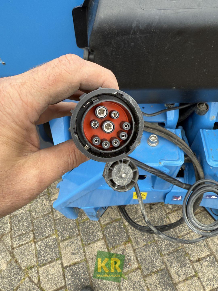 Lemken Polaris 14 - 肥料撒施机:图1 Lemken Polaris 14 - 肥料撒施机:图1