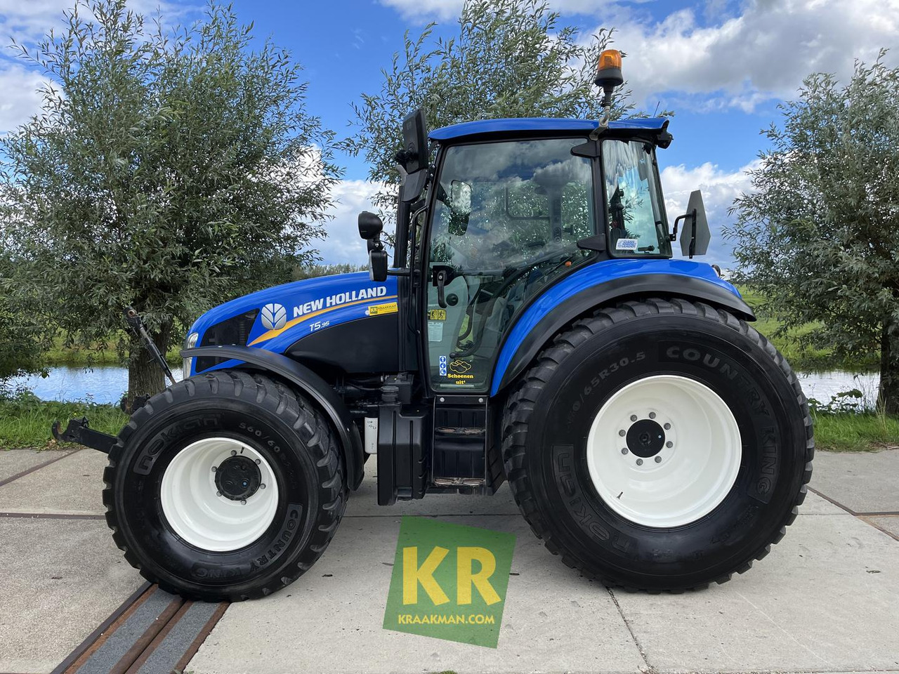 T5.95 New Holland - 拖拉机:图2 T5.95 New Holland - 拖拉机:图2