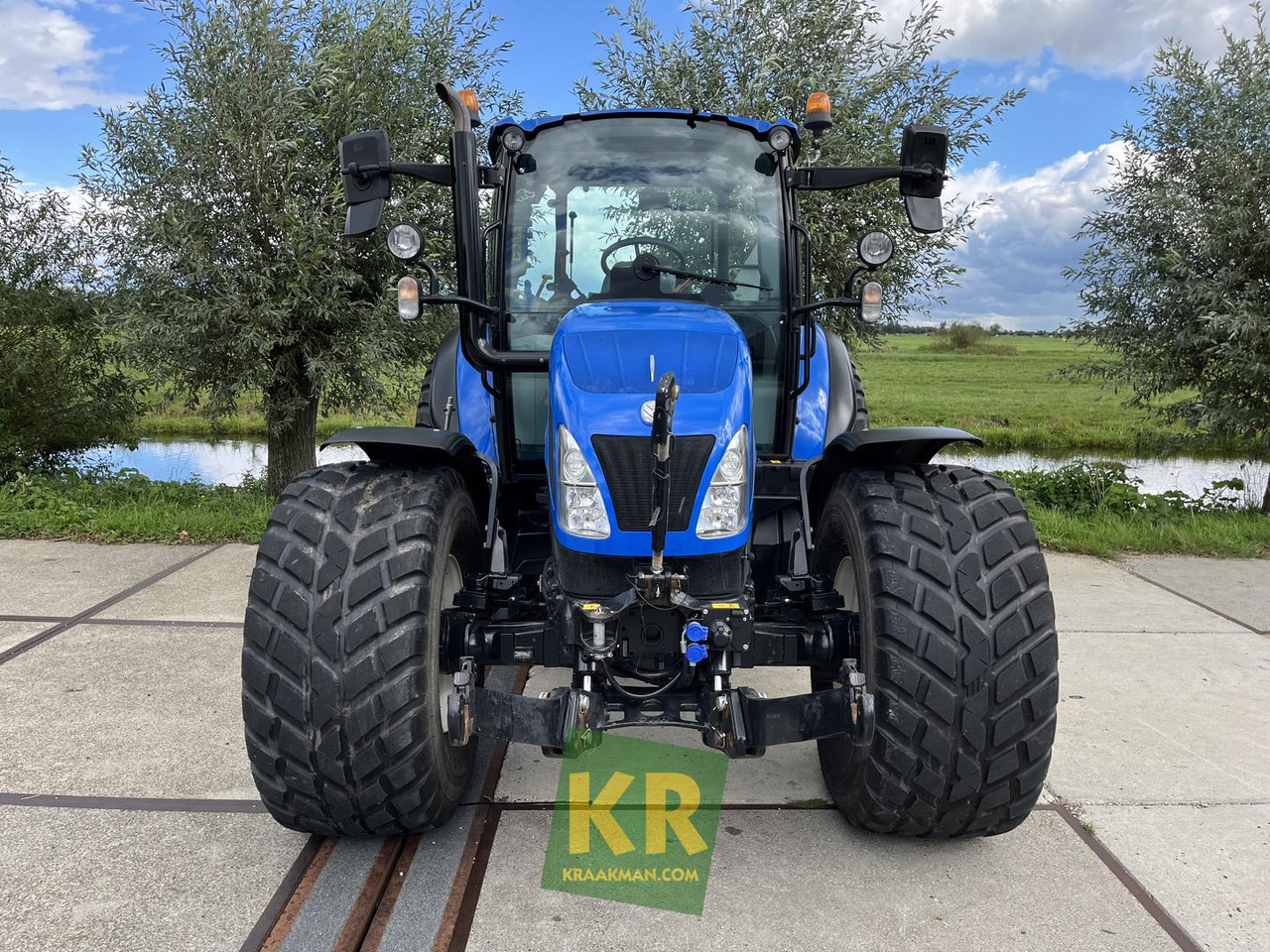 T5.95 New Holland - 拖拉机:图4 T5.95 New Holland - 拖拉机:图4
