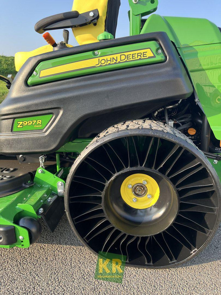 Z997R John Deere - 园林割草机:图3 Z997R John Deere - 园林割草机:图3