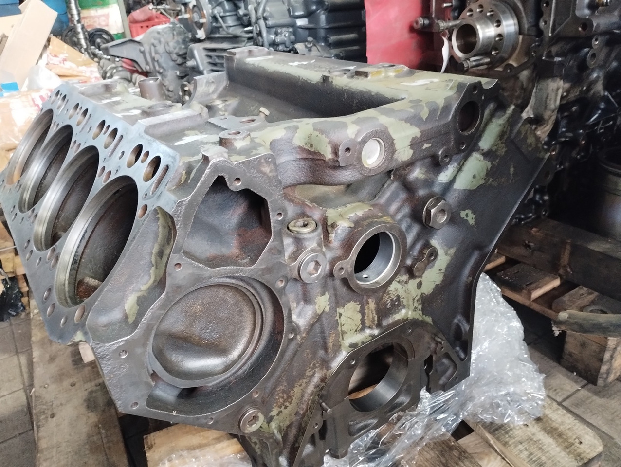 BLOK SILNIKA Mercedes OM 402 V8 - 汽缸体 适用于 卡车:图3 BLOK SILNIKA Mercedes OM 402 V8 - 汽缸体 适用于 卡车:图3