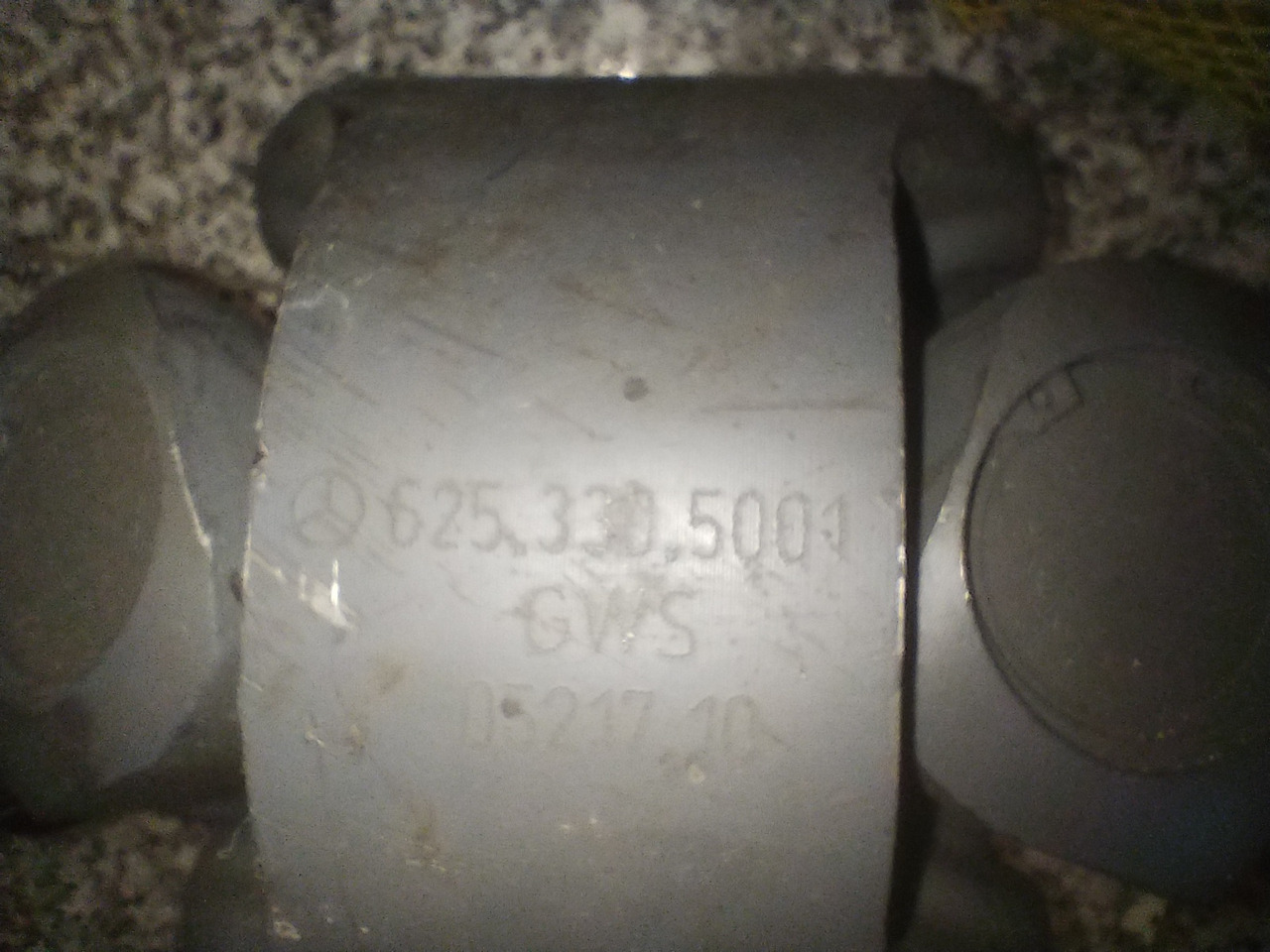 MERCEDES-BENZ PÓŁOŚ NAPEDOWA DRIVE SHAFT ACTROS SK 4X4 6X6 8X6 8X8 6253305001 6253302201 3463309601 - 轴及其零件:图2 MERCEDES-BENZ PÓŁOŚ NAPEDOWA DRIVE SHAFT ACTROS SK 4X4 6X6 8X6 8X8 6253305001 6253302201 3463309601 - 轴及其零件:图2