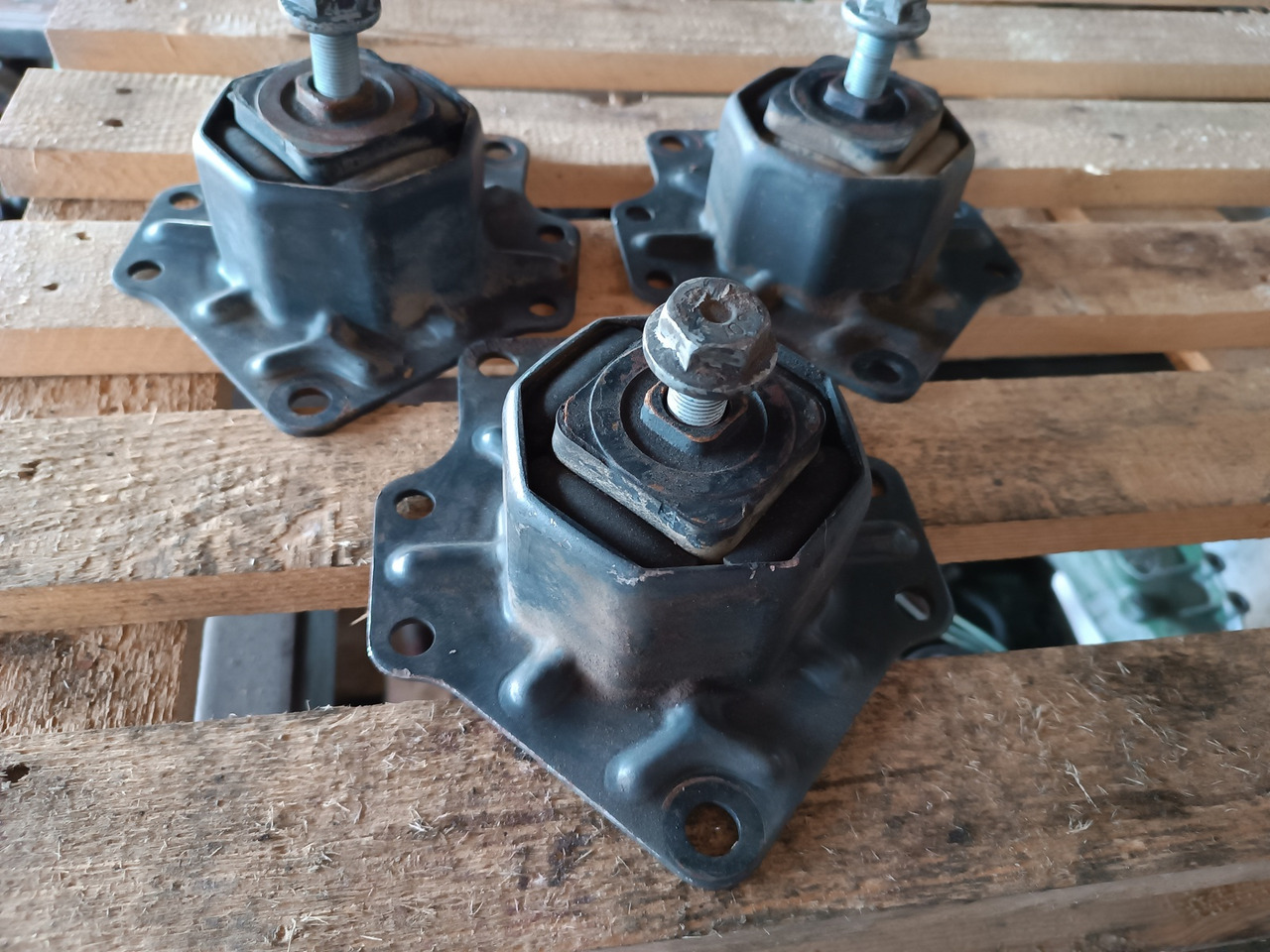 MERCEDES-BENZ SKRZYNIA ROZDZIELCZA REDUKTOR ATEGO 4x4 VG900 1328 1325 1329 - 传动装置:图3 MERCEDES-BENZ SKRZYNIA ROZDZIELCZA REDUKTOR ATEGO 4x4 VG900 1328 1325 1329 - 传动装置:图3