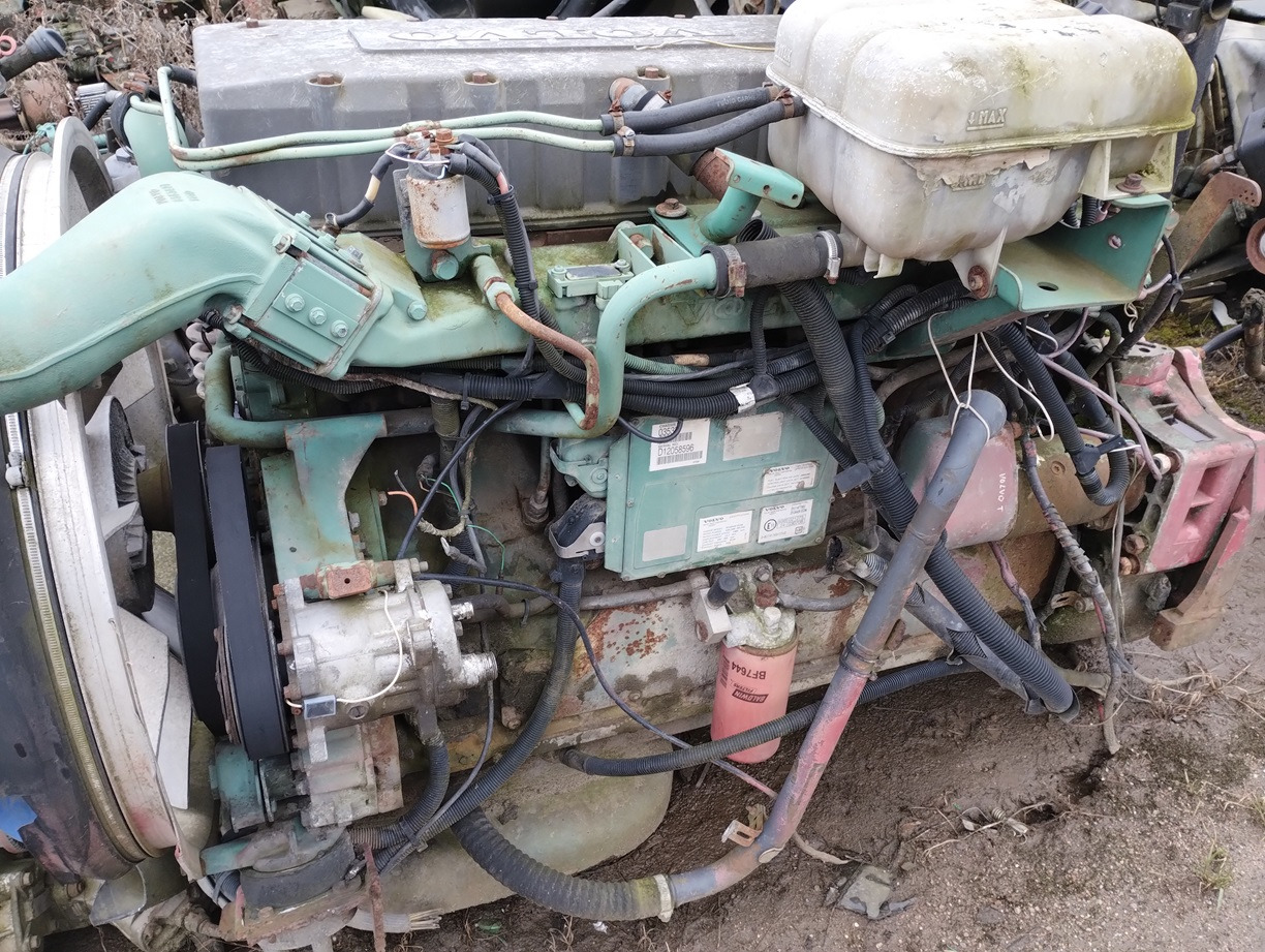 VOLVO FH12 FM12 FL10 FM10 D12A420 D12D380 8500, 8700, 9700, 9900, B12 - 发动机及其零件 适用于 卡车:图4 VOLVO FH12 FM12 FL10 FM10 D12A420 D12D380 8500, 8700, 9700, 9900, B12 - 发动机及其零件 适用于 卡车:图4