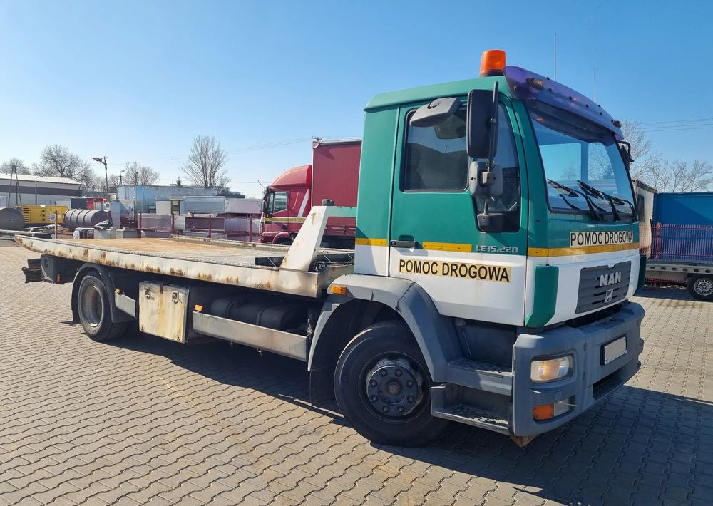 MAN LE 15 220 - 拖吊车:图2 MAN LE 15 220 - 拖吊车:图2