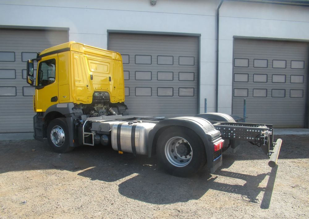Mercedes-Benz Antos 1830   rozstaw osi 3,60 - 驾驶室底盘卡车:图1 Mercedes-Benz Antos 1830   rozstaw osi 3,60 - 驾驶室底盘卡车:图1