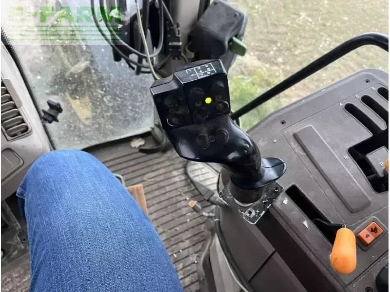 Amazone ux 3200 - 牵引式喷雾机:图2 Amazone ux 3200 - 牵引式喷雾机:图2