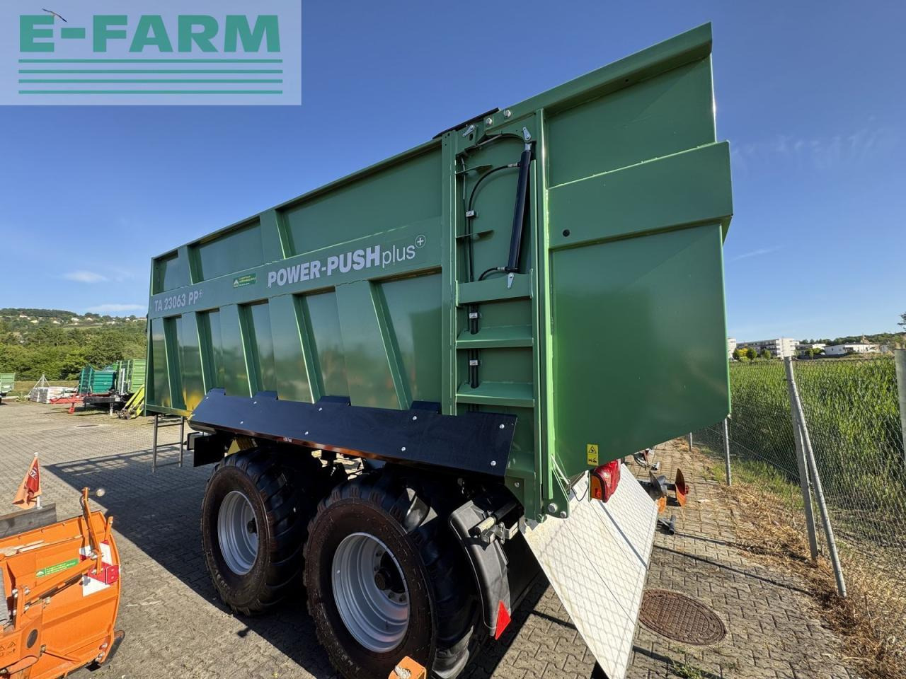 Brantner ta 23063 pp+ - 农场自卸拖车/ 自卸车:图5 Brantner ta 23063 pp+ - 农场自卸拖车/ 自卸车:图5