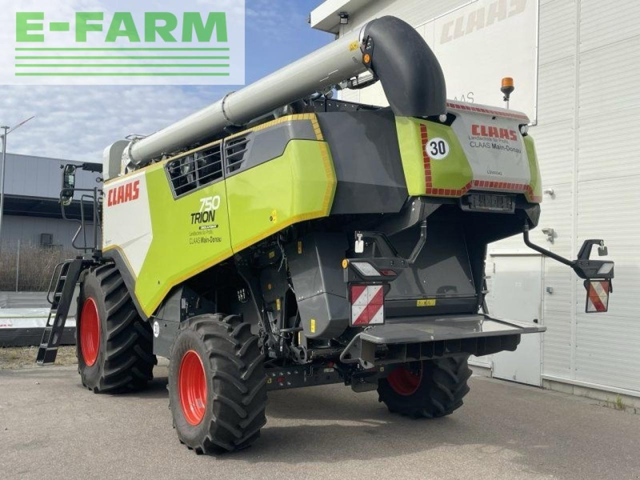 CLAAS Trion 750 - 联合收割机:图2 CLAAS Trion 750 - 联合收割机:图2