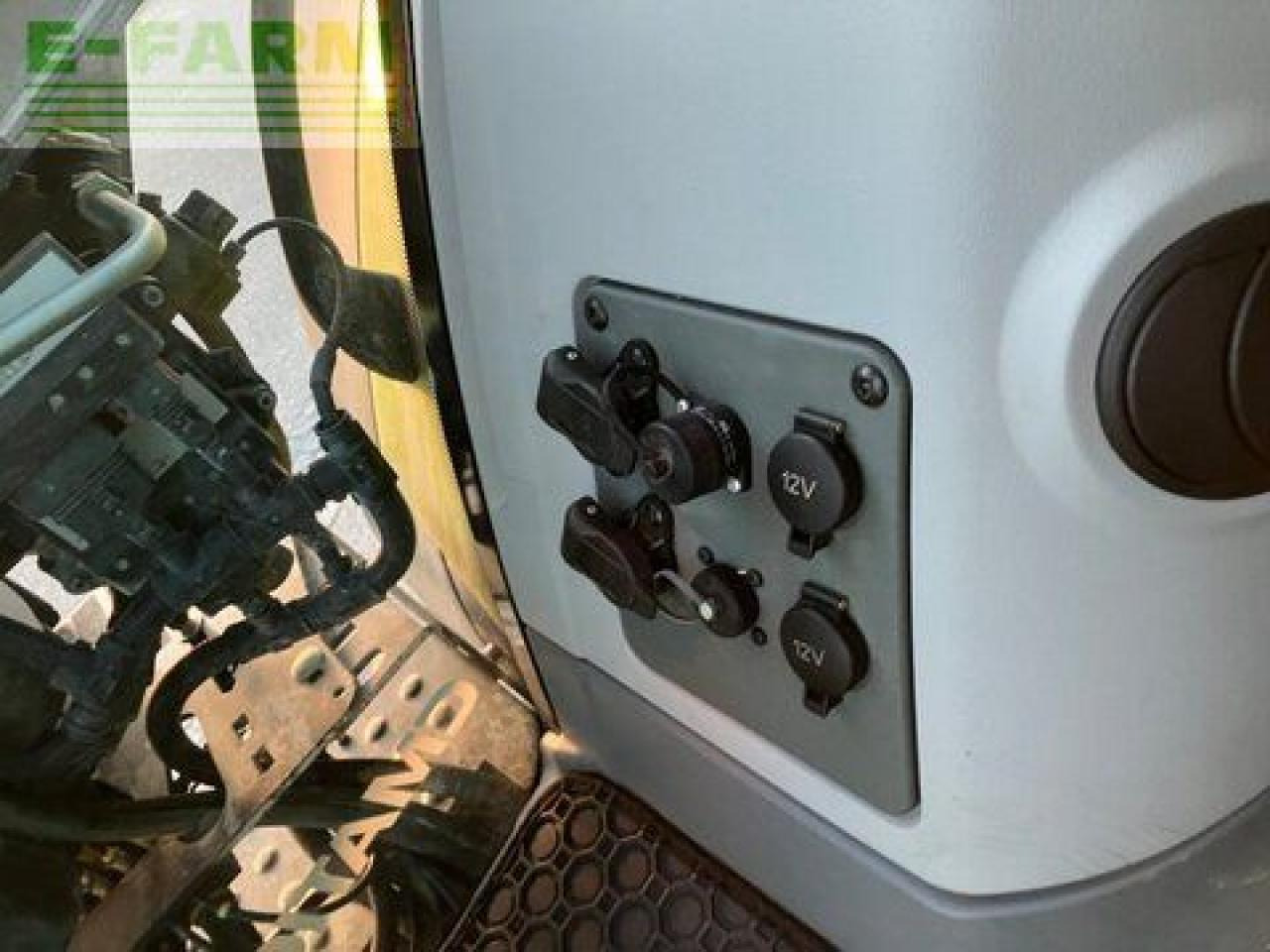 拖拉机 CLAAS axion 870 cmatic cebis CMATIC CEBIS:图30 拖拉机 CLAAS axion 870 cmatic cebis CMATIC CEBIS:图30