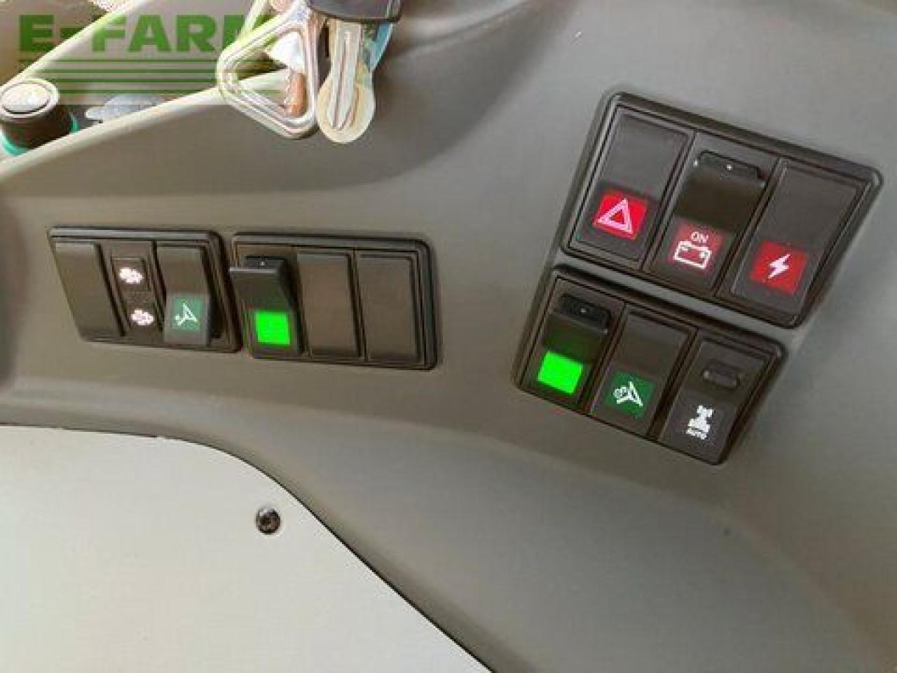 拖拉机 CLAAS axion 870 cmatic cebis CMATIC CEBIS:图25 拖拉机 CLAAS axion 870 cmatic cebis CMATIC CEBIS:图25