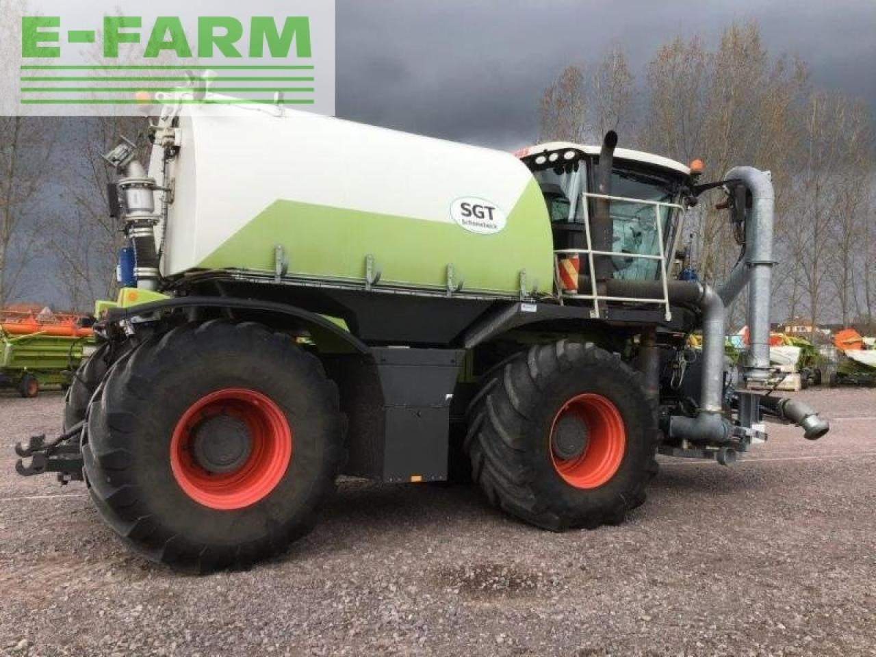 CLAAS xerion 3800 saddle trac SADDLE TRAC - 拖拉机:图4 CLAAS xerion 3800 saddle trac SADDLE TRAC - 拖拉机:图4