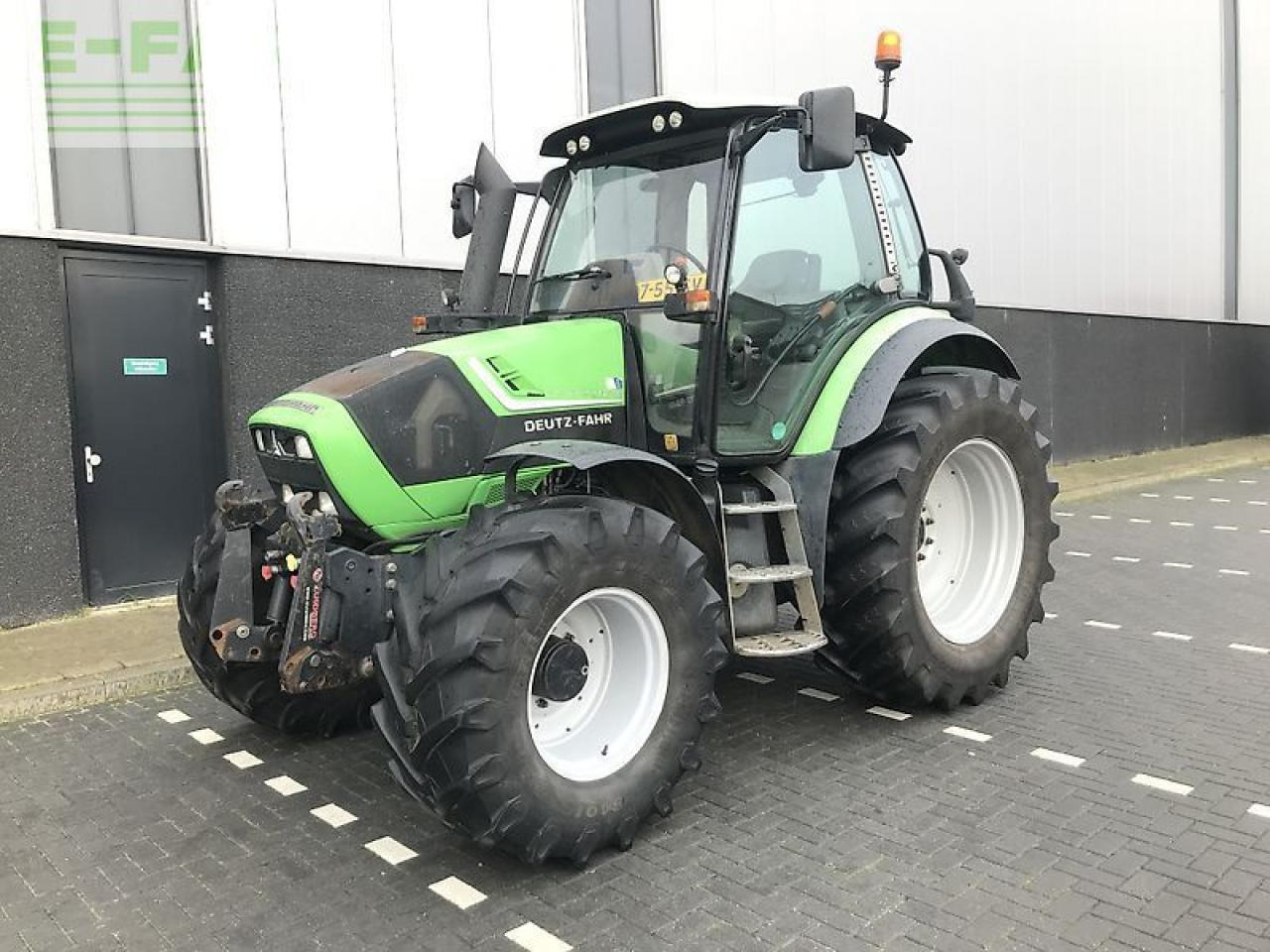 Deutz-Fahr deutz agrotron ttv430 met brede wielen - 拖拉机:图1 Deutz-Fahr deutz agrotron ttv430 met brede wielen - 拖拉机:图1