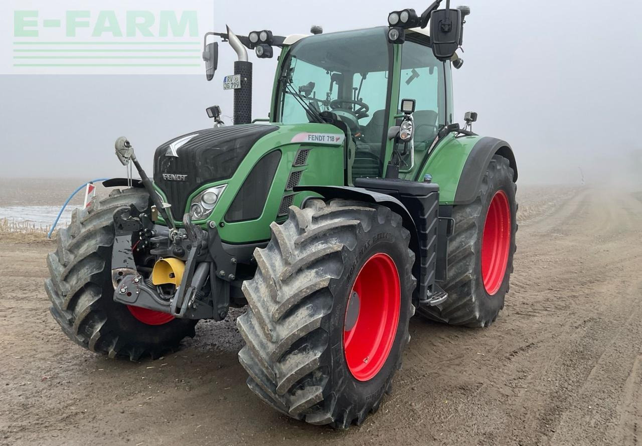 Fendt Vario 718 - 拖拉机:图1 Fendt Vario 718 - 拖拉机:图1