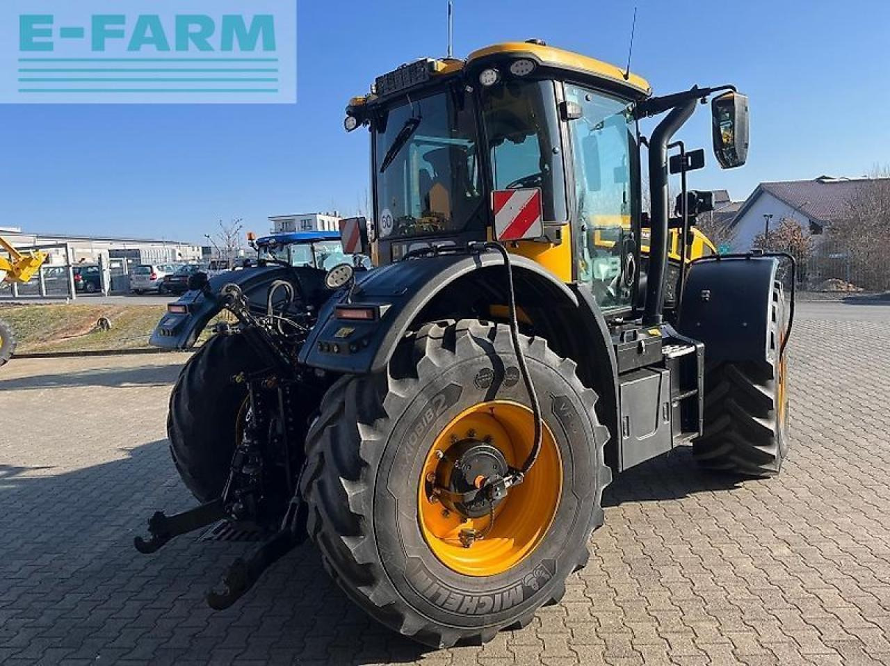 JCB 4220 fastrac - 拖拉机:图3 JCB 4220 fastrac - 拖拉机:图3