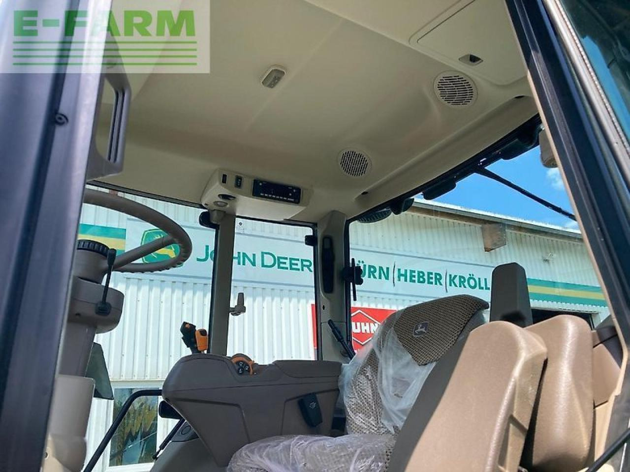 拖拉机 John Deere 6100m:图12 拖拉机 John Deere 6100m:图12