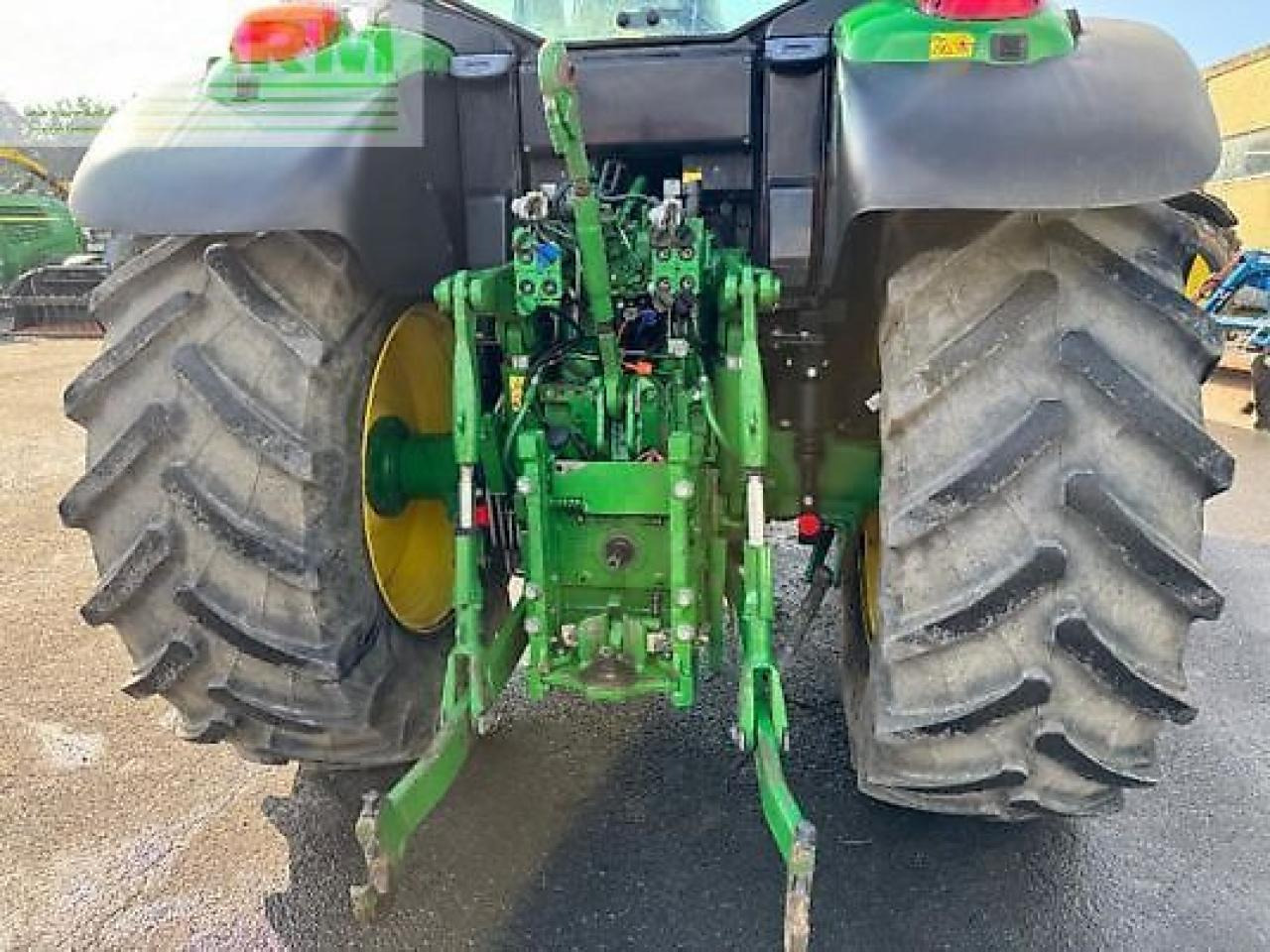 John Deere 6155m - 拖拉机:图3 John Deere 6155m - 拖拉机:图3