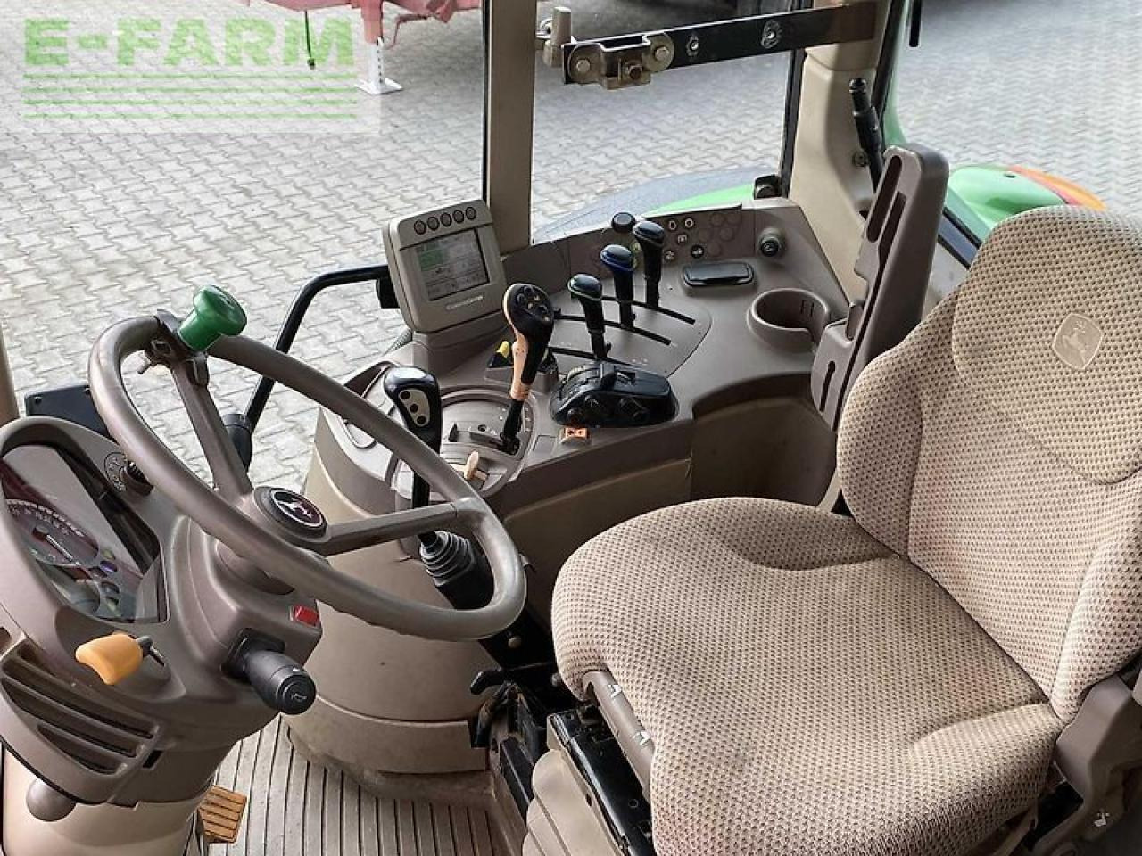 John Deere 6430 premium - 拖拉机:图4 John Deere 6430 premium - 拖拉机:图4