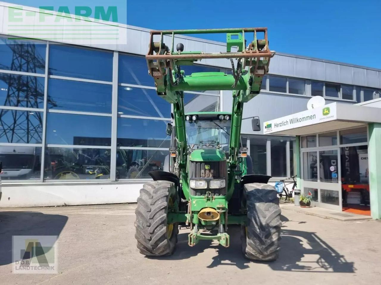 John Deere 6820 - 拖拉机:图2 John Deere 6820 - 拖拉机:图2