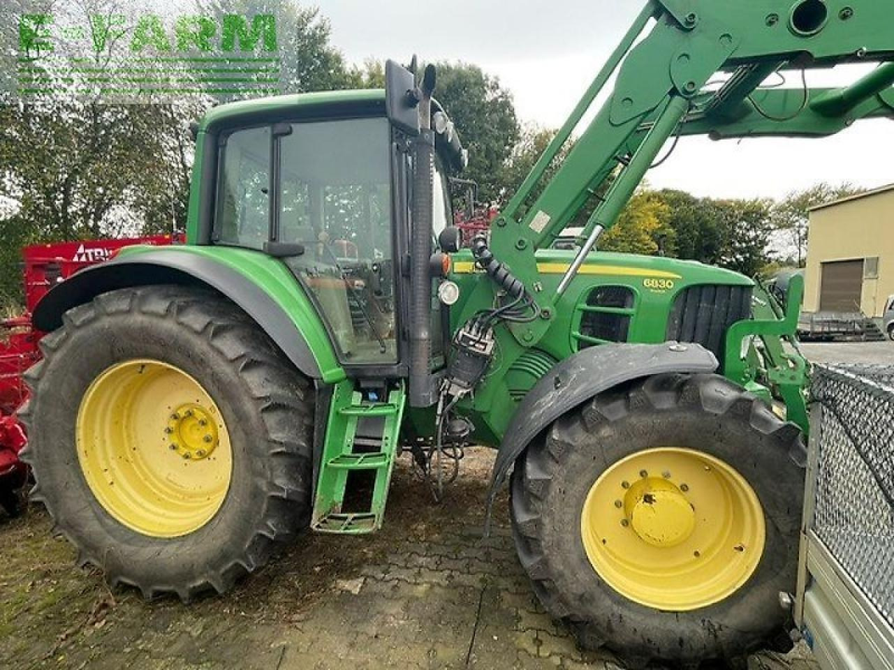 John Deere 6830 premium - 拖拉机:图2 John Deere 6830 premium - 拖拉机:图2