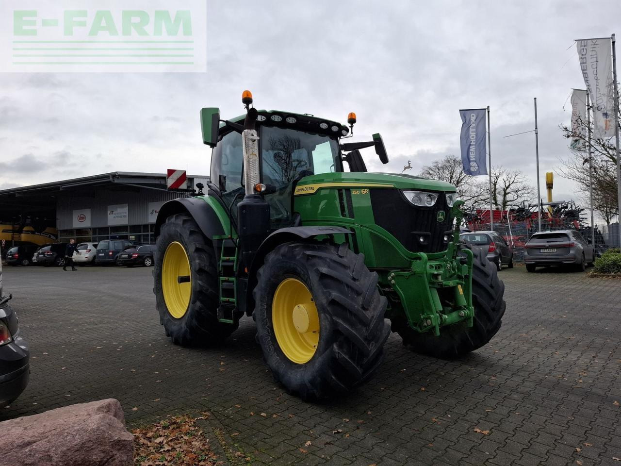 John Deere 6r250 autoqowr - 拖拉机:图4 John Deere 6r250 autoqowr - 拖拉机:图4