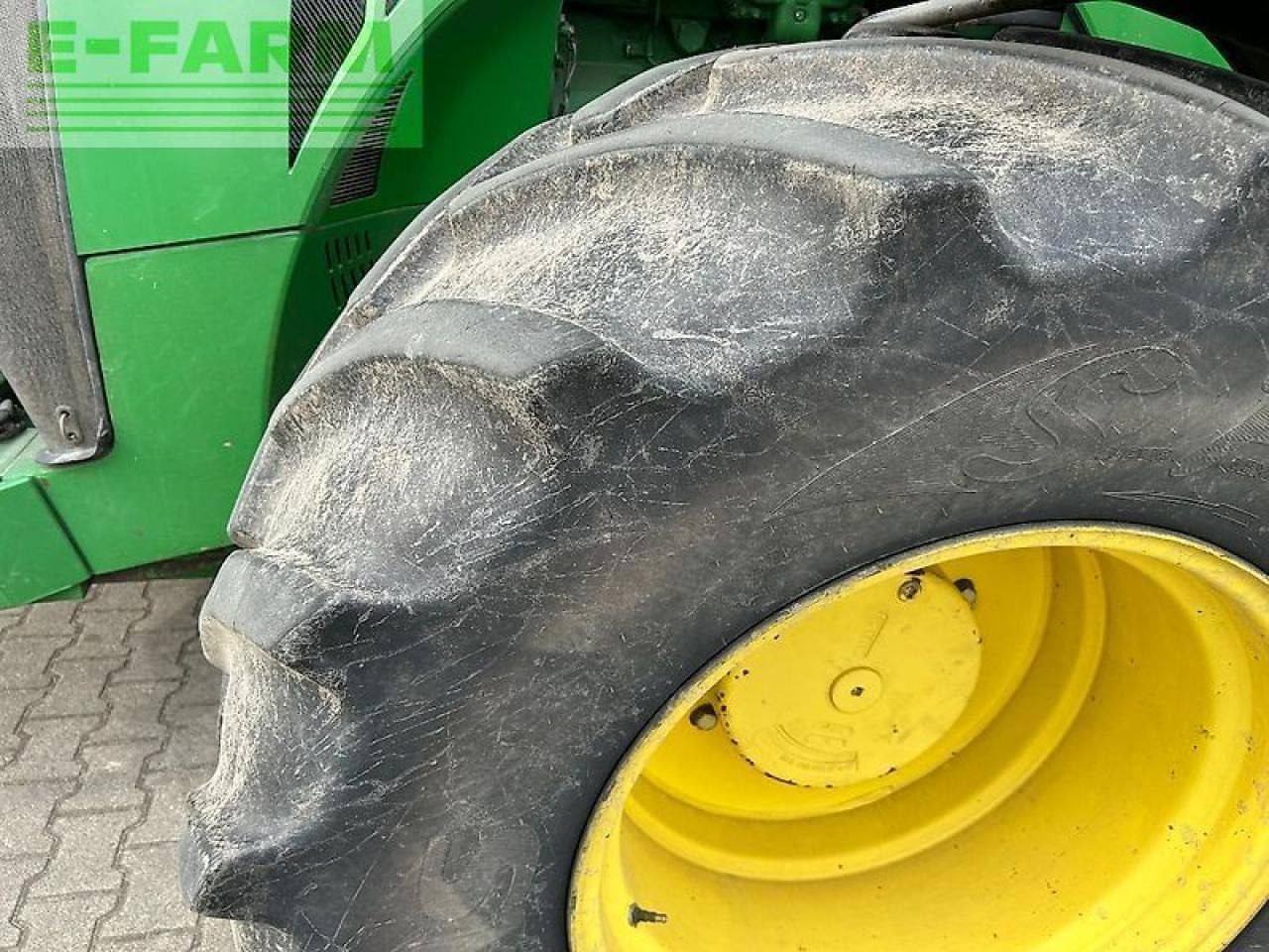 拖拉机 John Deere 8335r:图18 拖拉机 John Deere 8335r:图18