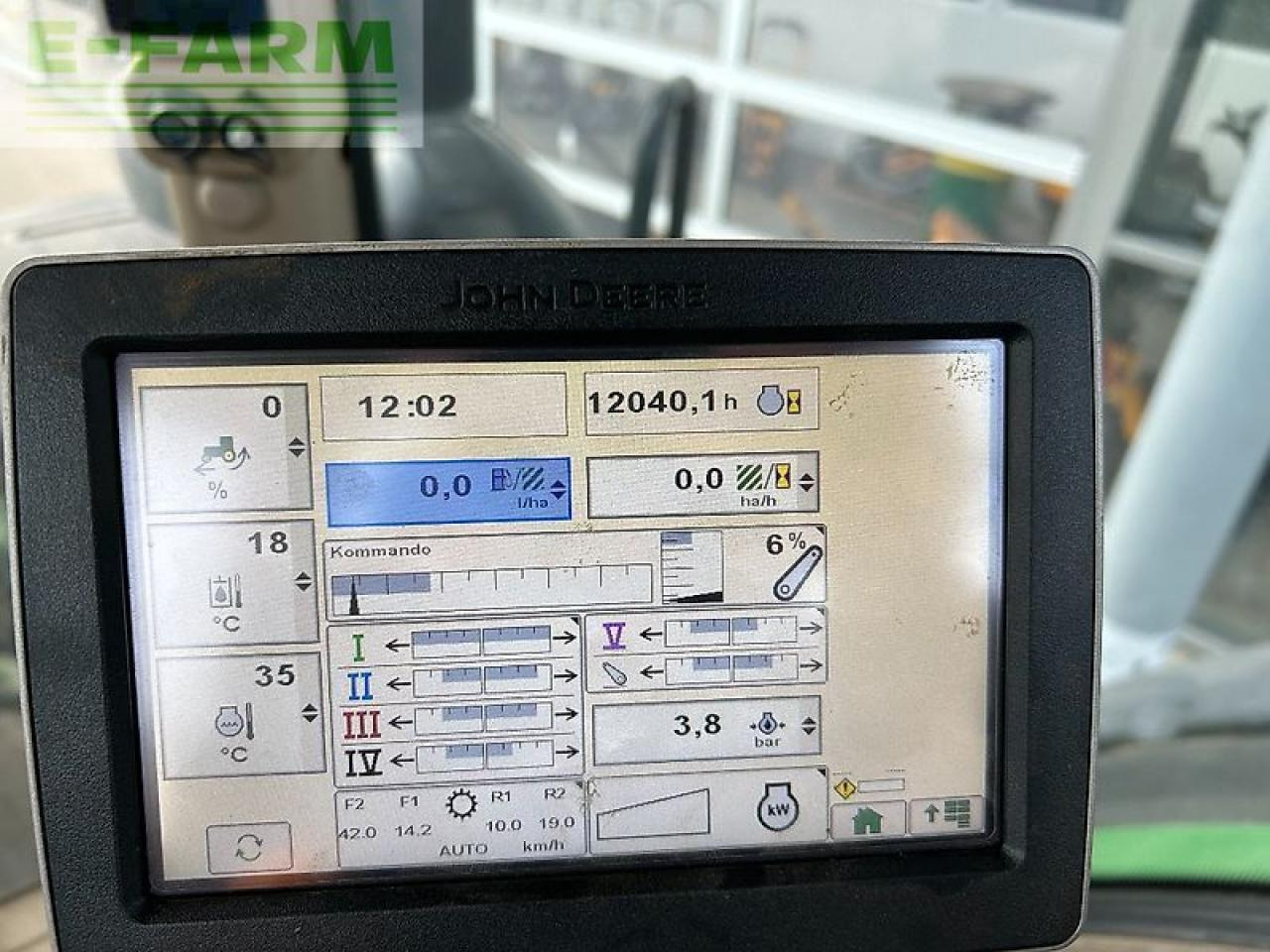 拖拉机 John Deere 8335r:图8 拖拉机 John Deere 8335r:图8