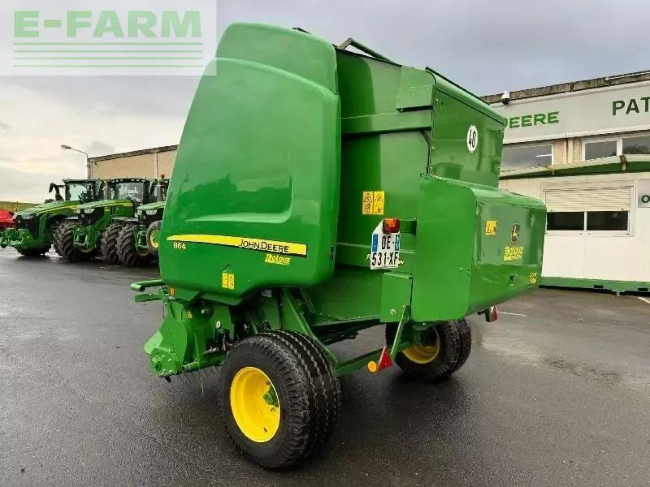 John Deere 864 - 方形打包机:图2 John Deere 864 - 方形打包机:图2