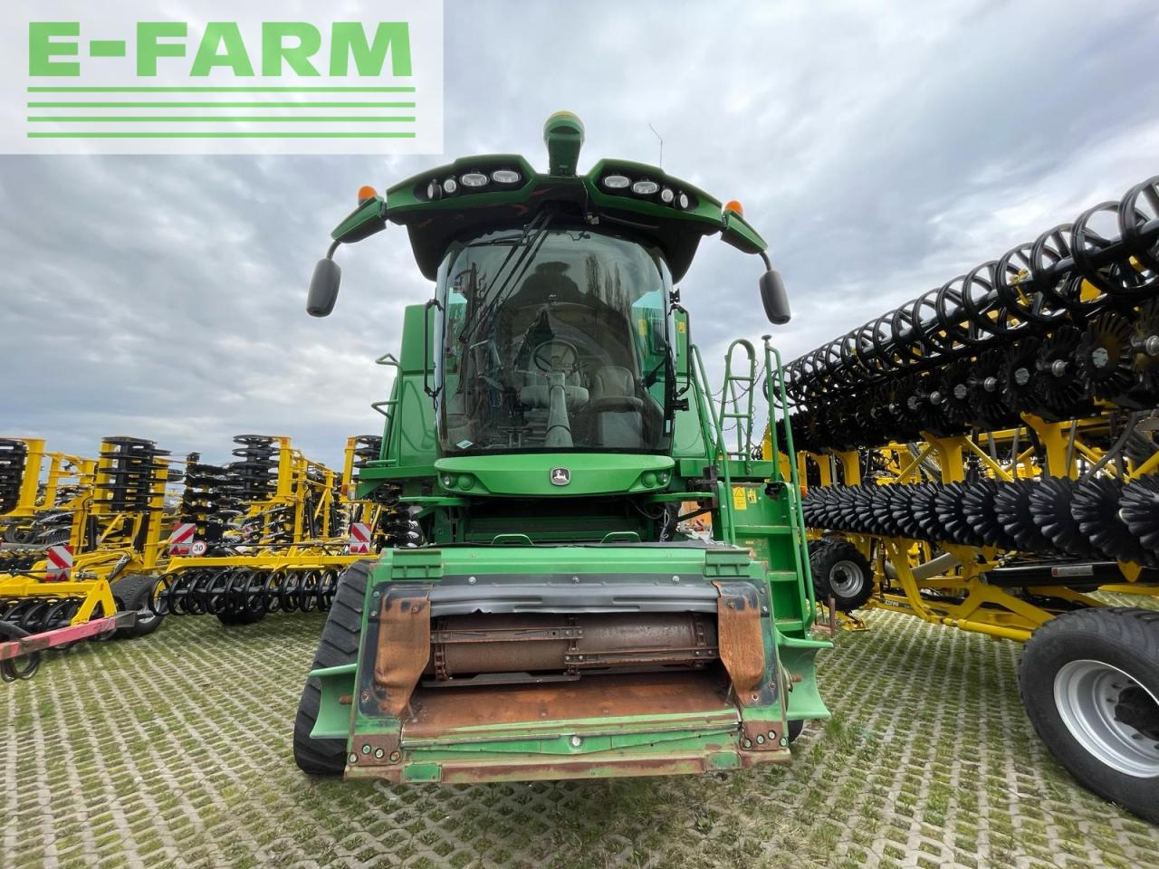 John Deere S690i - 联合收割机:图3 John Deere S690i - 联合收割机:图3