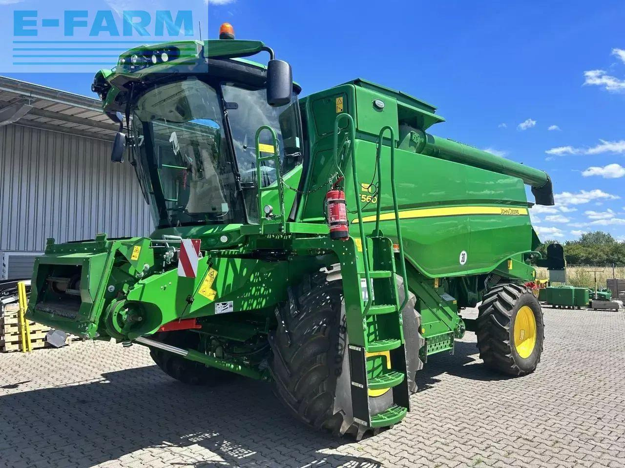 John Deere t560 - 联合收割机:图2 John Deere t560 - 联合收割机:图2