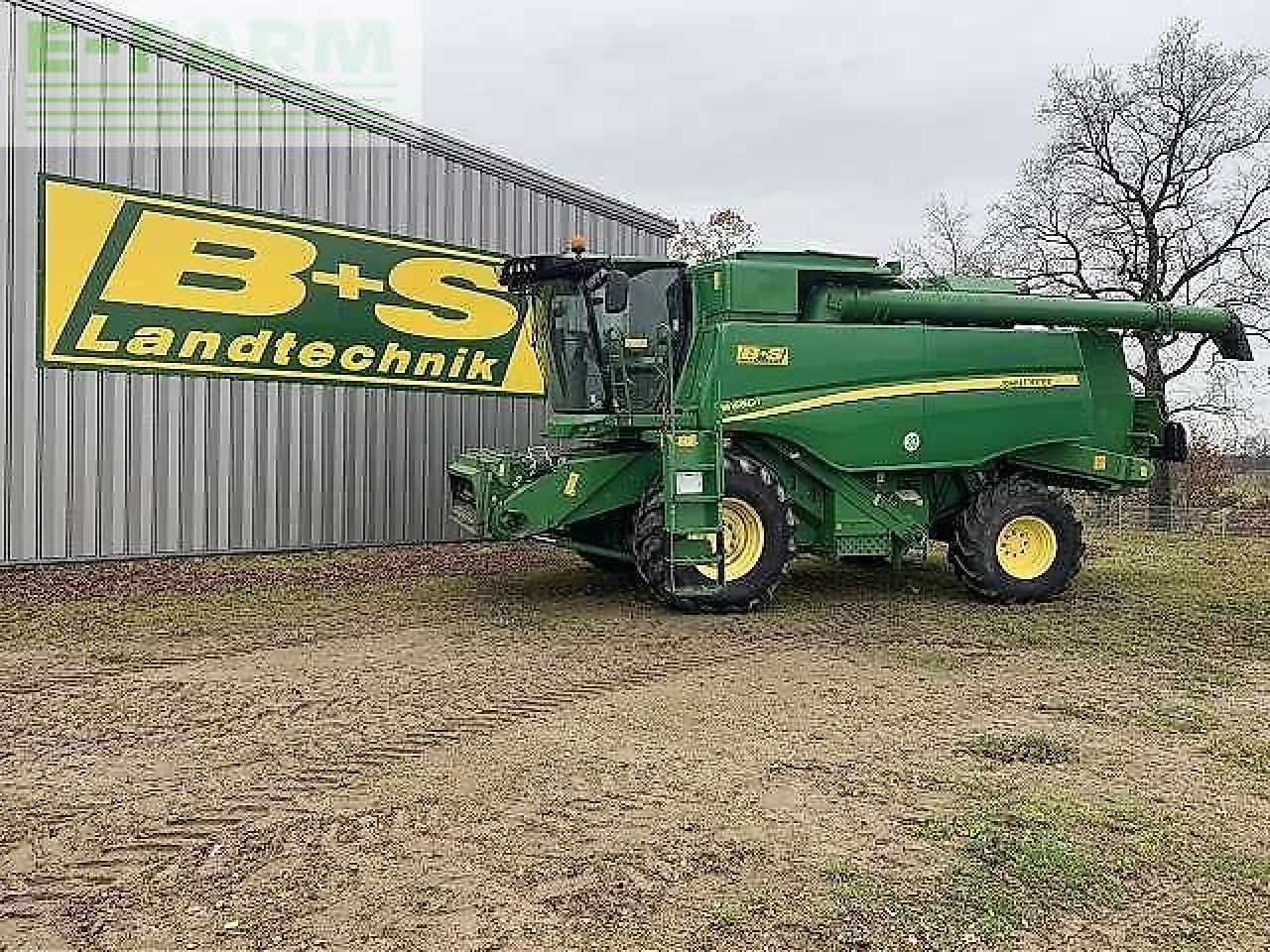 John Deere w660 - 联合收割机:图1 John Deere w660 - 联合收割机:图1