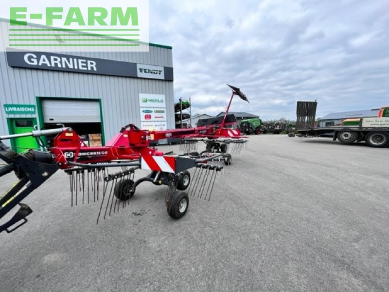 Kongskilde r + 141 sb - 翻草机/ 搂草机:图1 Kongskilde r + 141 sb - 翻草机/ 搂草机:图1