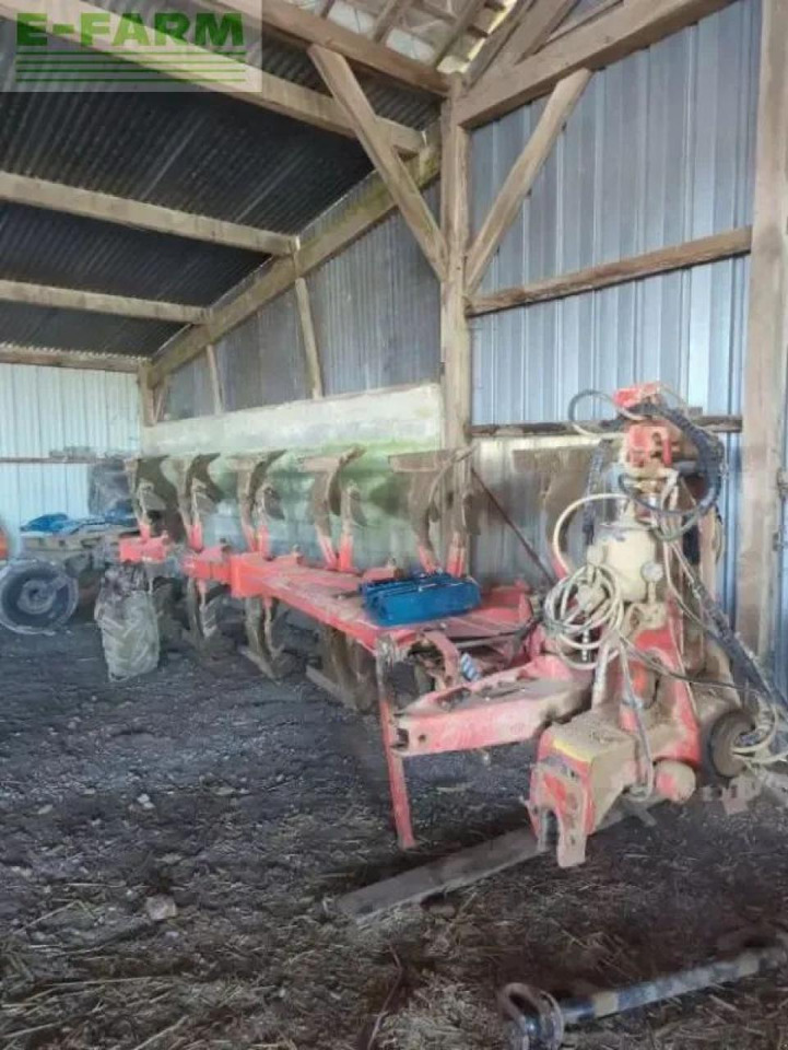 Kuhn vm 180 - 犁:图1 Kuhn vm 180 - 犁:图1