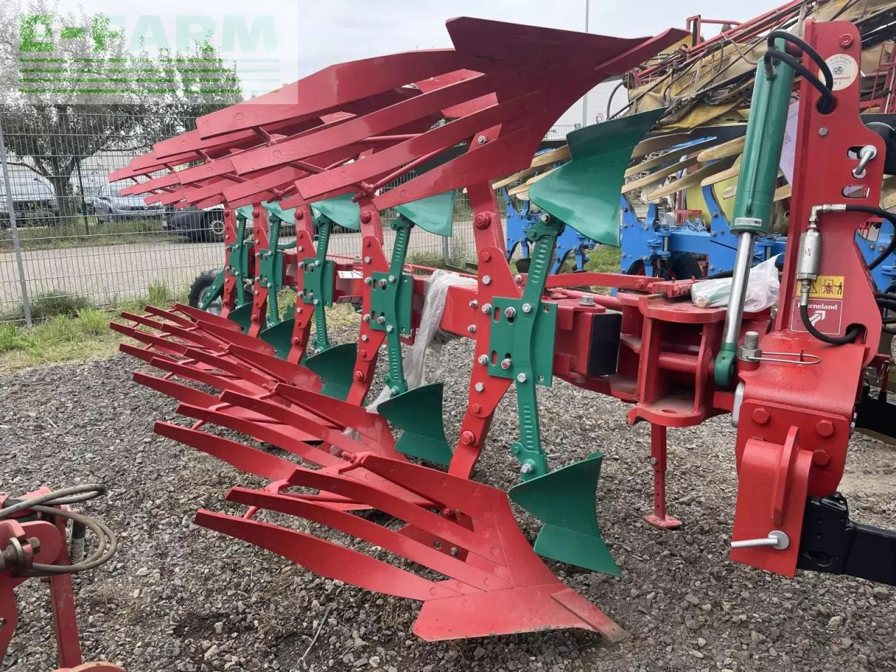 Kverneland lb 100-300-5 hd - 犁:图1 Kverneland lb 100-300-5 hd - 犁:图1