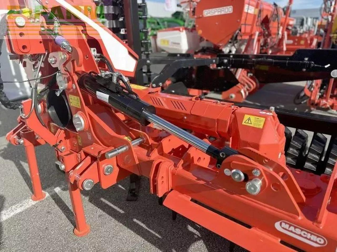 Maschio falco super 5000 kreiselegge klappbar - 土壤耕作设备:图4 Maschio falco super 5000 kreiselegge klappbar - 土壤耕作设备:图4
