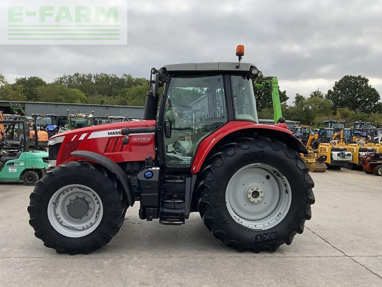 Massey Ferguson 6716s dyna 6 tractor (st24184) - 拖拉机:图5 Massey Ferguson 6716s dyna 6 tractor (st24184) - 拖拉机:图5