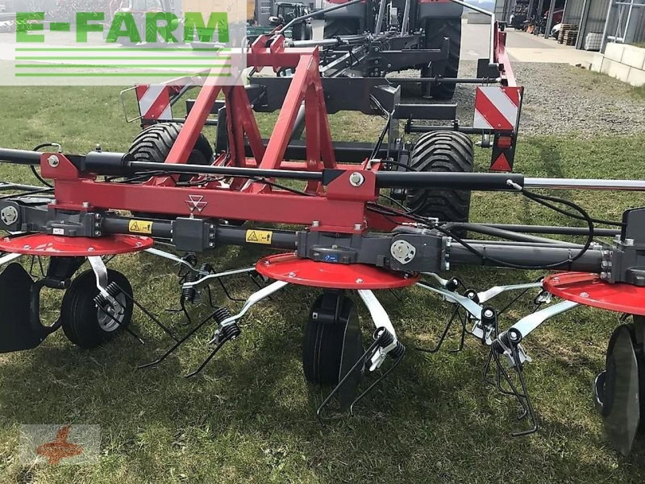 翻草机/ 搂草机 Massey Ferguson mf td 1310 x trc / lotus 1250 profi:图9 翻草机/ 搂草机 Massey Ferguson mf td 1310 x trc / lotus 1250 profi:图9