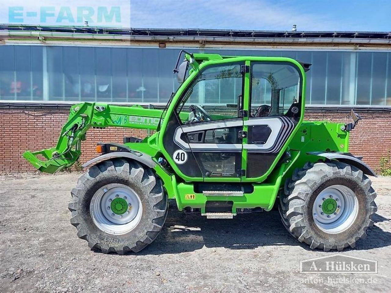 Merlo tf42.7-140 - 伸缩臂叉装车:图1 Merlo tf42.7-140 - 伸缩臂叉装车:图1