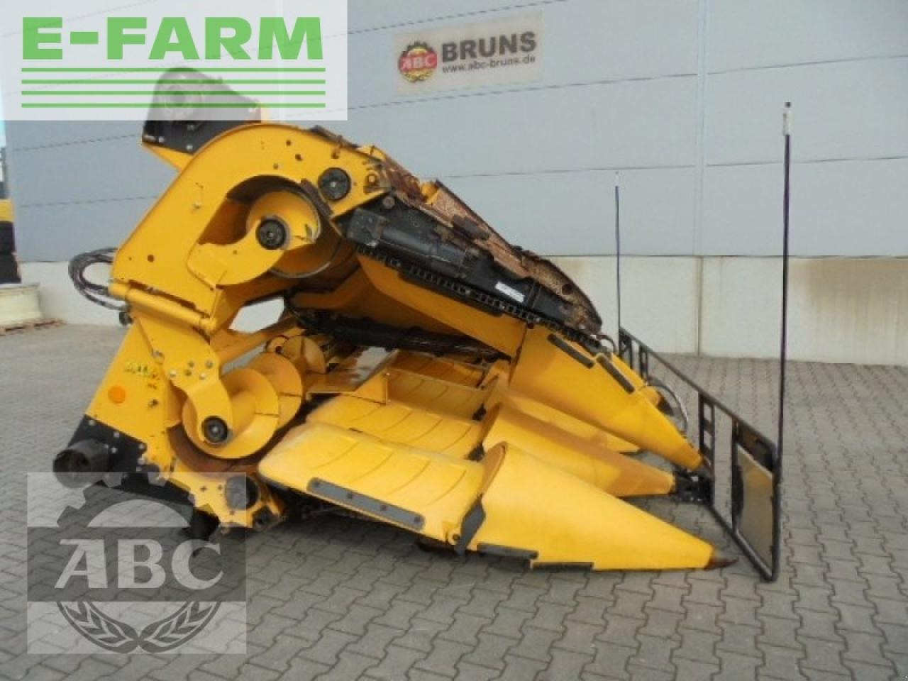 玉米收割装置 New Holland 980 cf 8r 75：图13