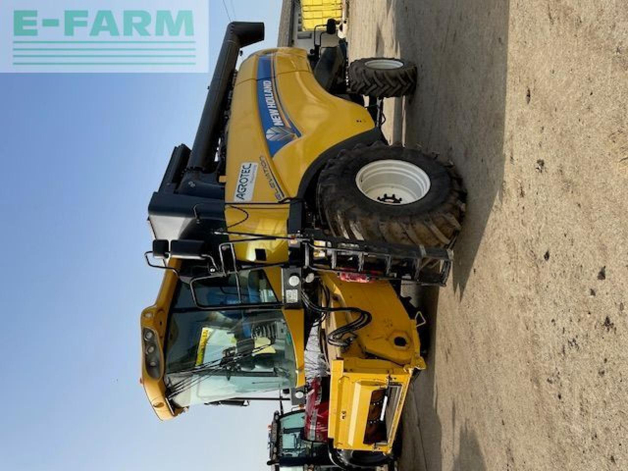 New Holland CX6090 - 联合收割机:图1 New Holland CX6090 - 联合收割机:图1