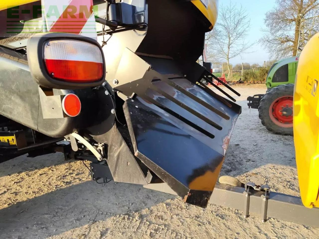 New Holland cx8.80smarttrax - 联合收割机:图5 New Holland cx8.80smarttrax - 联合收割机:图5