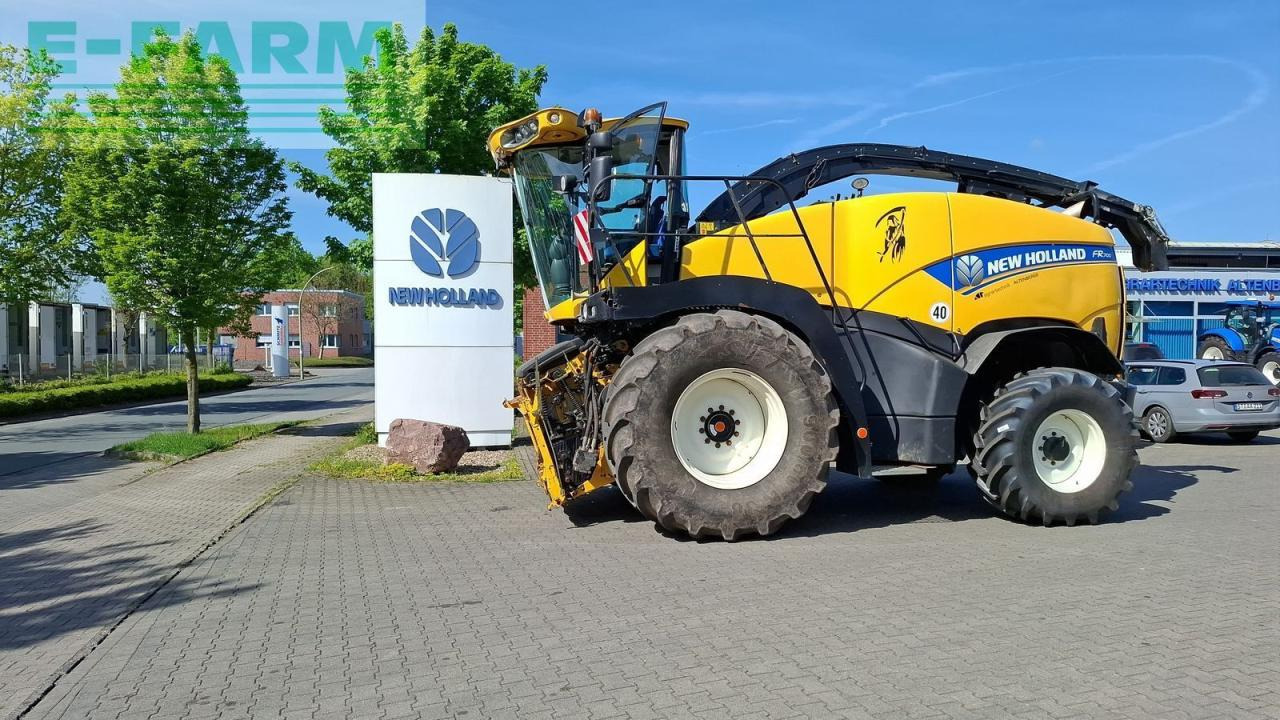 New Holland fr 700 / fr700 - 饲料收割机:图1 New Holland fr 700 / fr700 - 饲料收割机:图1