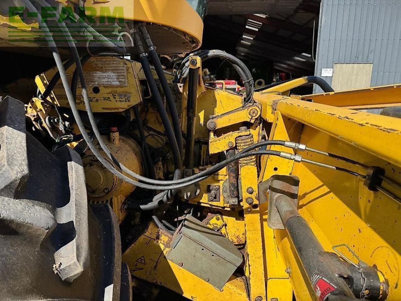 New Holland fx38 - 饲料收割机:图4 New Holland fx38 - 饲料收割机:图4